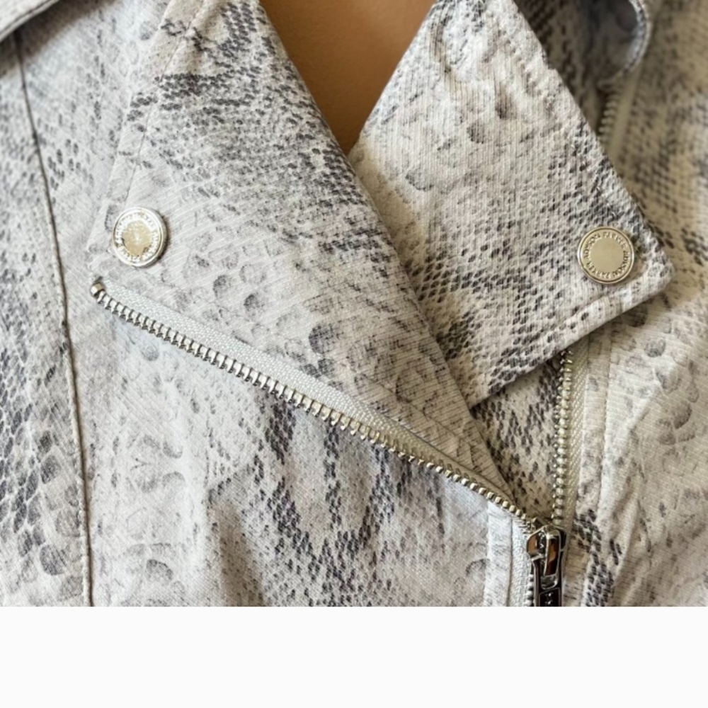 Adyson Parker Gray/ black Zip Jacket - Picture 2 of 5